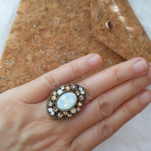 Anthropologie Opalscent Paved Ring Vintage One Sz - Picture 1 of 8